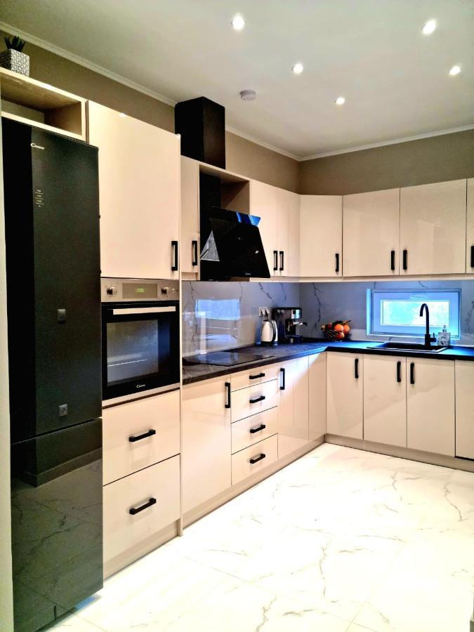 Seascape Elegant Apartment *
